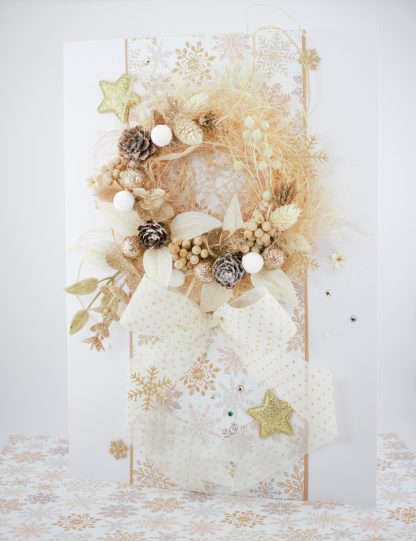 Golden Glimmer Wreath - Image 9