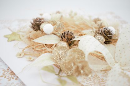 Golden Glimmer Wreath - Image 8