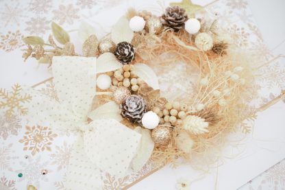 Golden Glimmer Wreath - Image 7