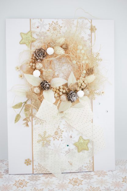 Golden Glimmer Wreath - Image 6