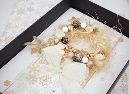 Golden Glimmer Wreath